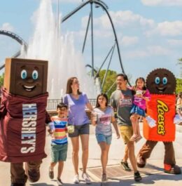 A family visiting Hershey Park for the day before resting at Bird-in-Hand Family inn.